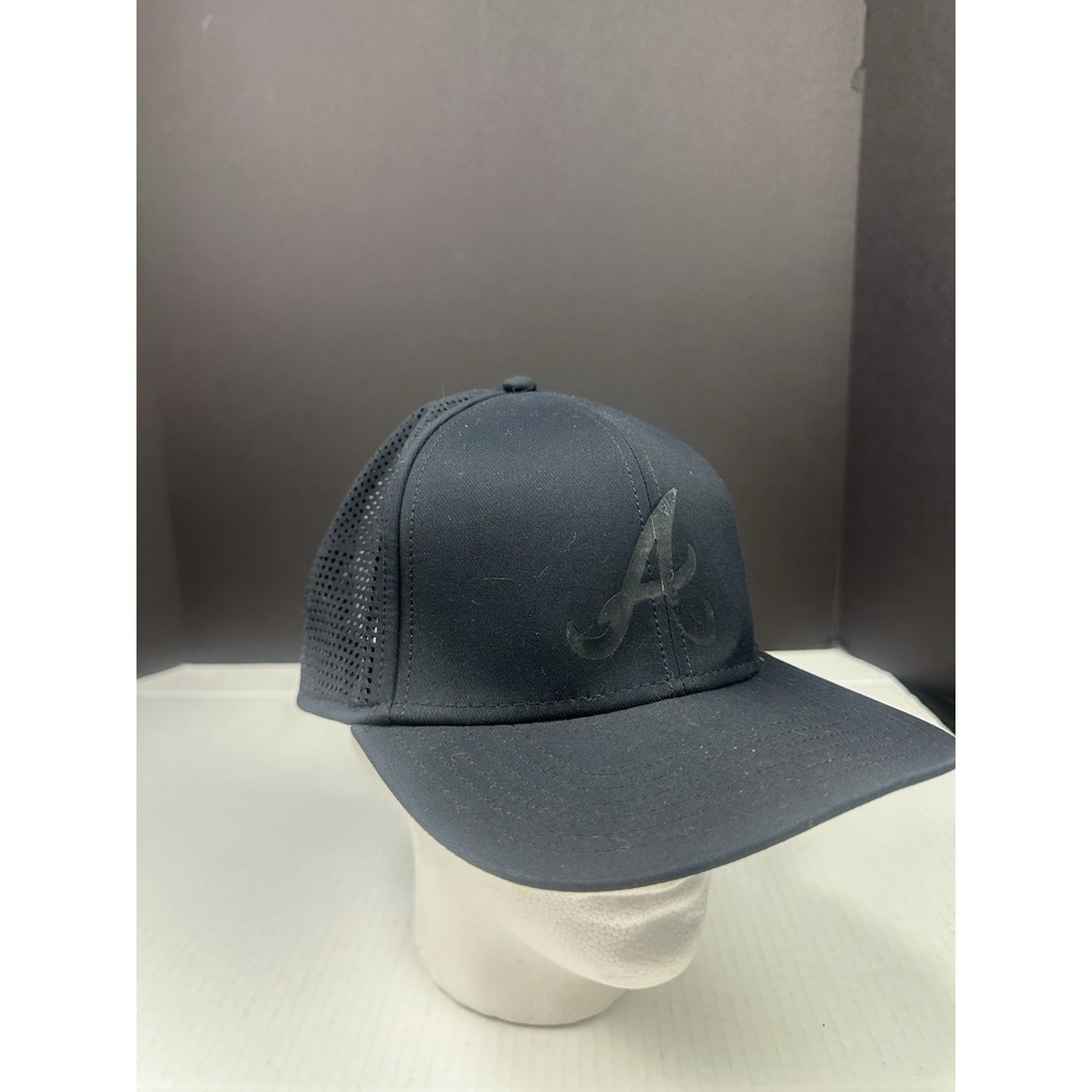 Atlanta Braves Hat Cap Snap Back Mens One Size Black MLB Baseball Under Armour